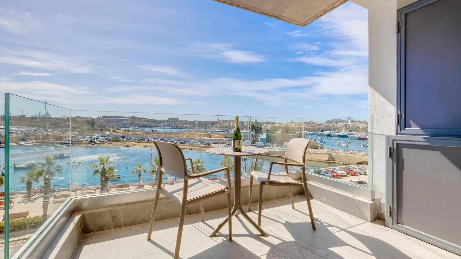 Idyllic Apartment With Valletta And Harbour Views Sliema